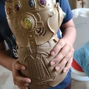 Thanos Infiniti Gauntlet Action Glove
